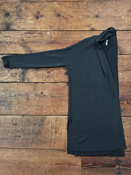 long tencel cardigan with thumb holes in onyx