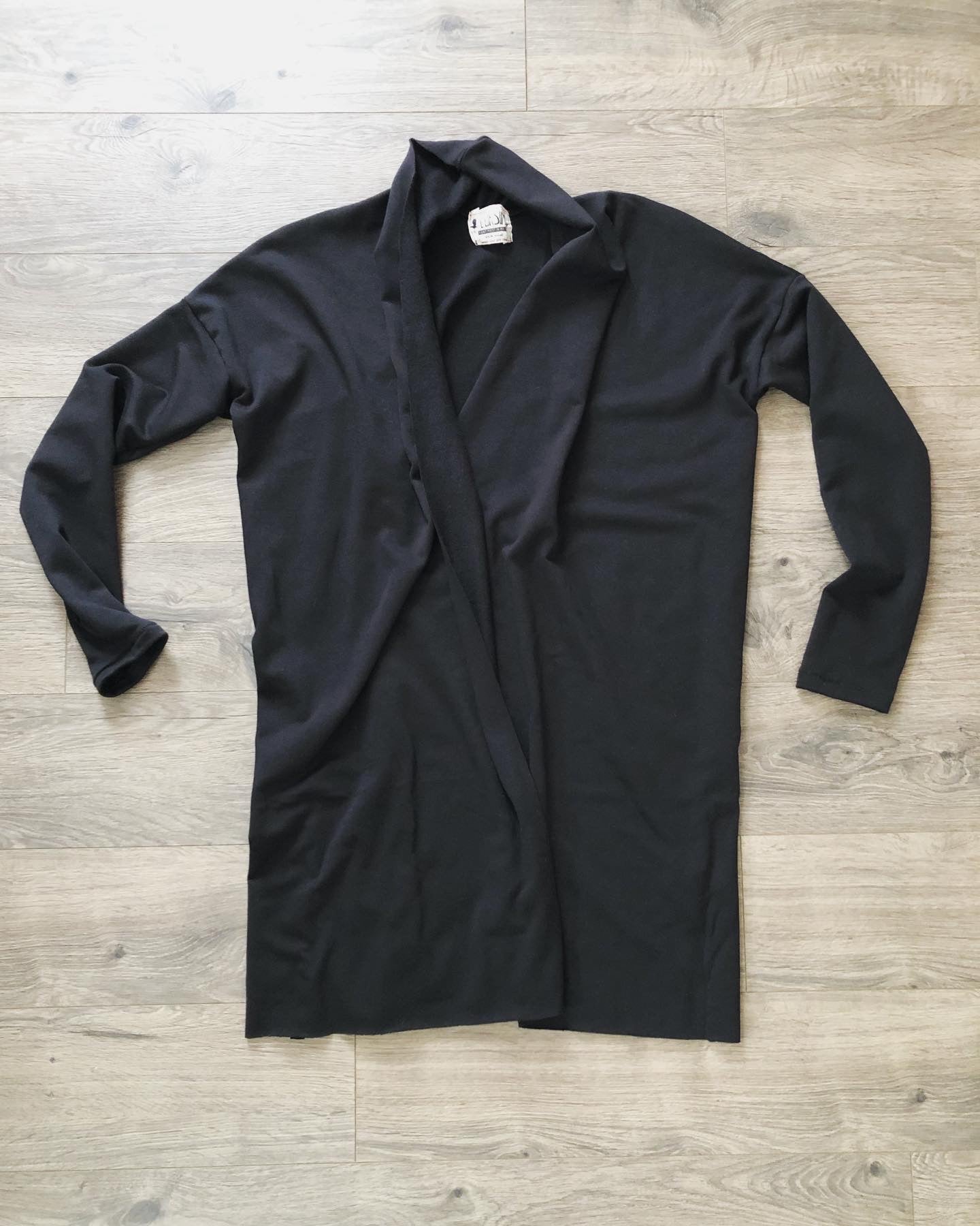 tencel fleece cardigan in onyx one size