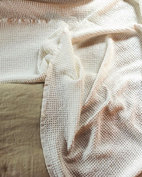 chunky linen/cotton waffle blanket in salt